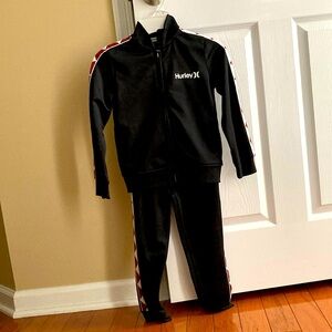 Hurley boy tracksuit set. Front zipper closure top and pull up track pants
